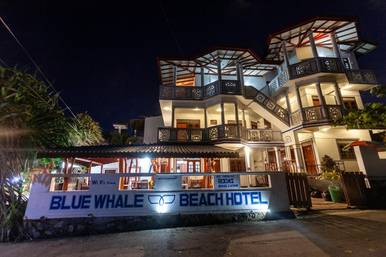 Bluewhale Beach Hotel Tangalle Exteriör bild