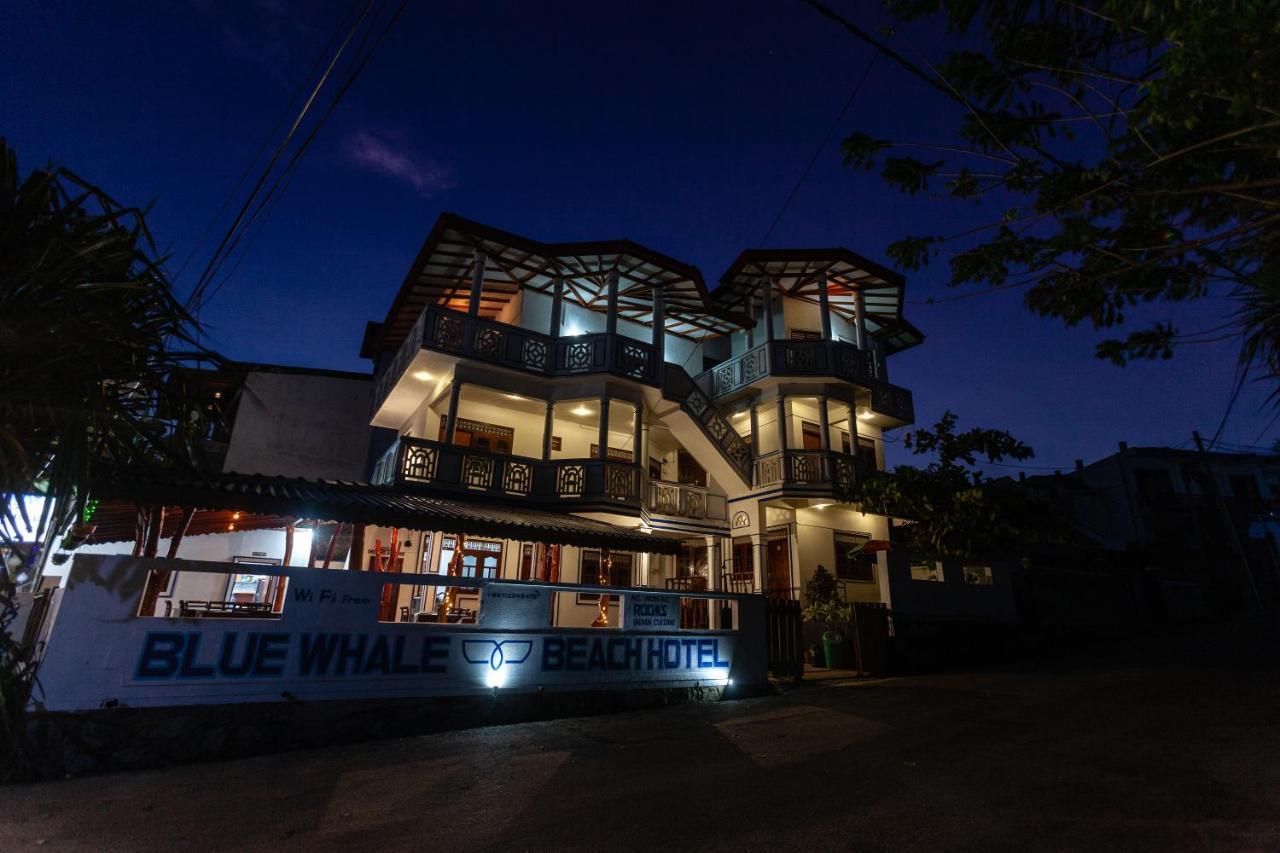 Bluewhale Beach Hotel Tangalle Exteriör bild